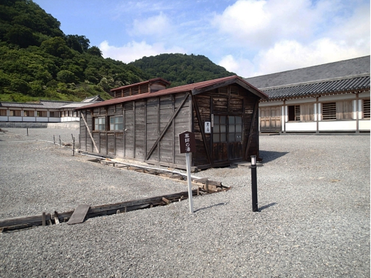 恐山温泉薬師の湯10　源泉かけ流しどっとねっと.jpg