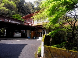 湯川内温泉かじか荘　外観2　源泉かけ流しどっとねっと.jpg